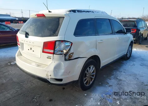 2013 Dodge Journey Sxt z USA, uszkodzony, nr VIN 3C4PDCBG7DT619315